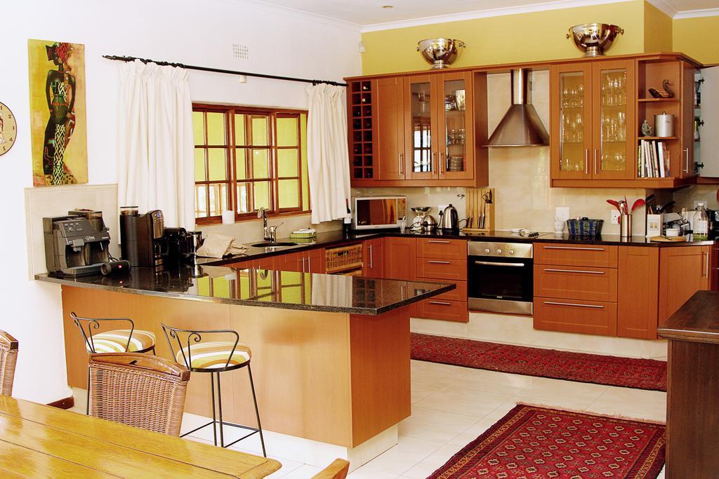 Golf And Garden Guesthouse Somerset West Ngoại thất bức ảnh